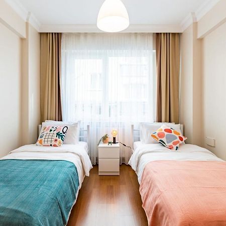 Colorful Apartment Near Popular Attractions In Sisli Isztambul Kültér fotó